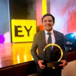 Mauricio Osorio, presidente de Crezcamos: ganador del premio al Emprendedor del Año EY™ 2023 Colombia, en la Categoría Social